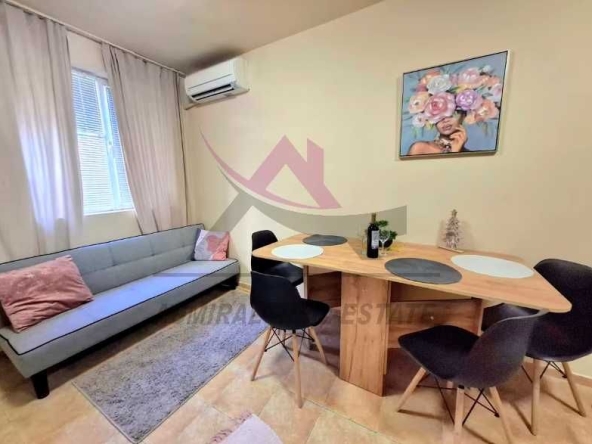 Дава се под наем Двустаен апартамент в Варна, Колхозен пазар - 45 кв.м за 375 € - Снимка #1