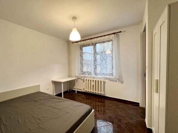 Дава се под наем Четиристаен апартамент в София, Център - 140 кв.м за 850 € - Снимка #1