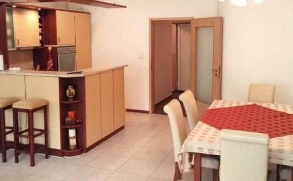 Дава се под наем Тристаен апартамент в София, Манастирски ливади - 110 кв.м за 818 € - Снимка #1