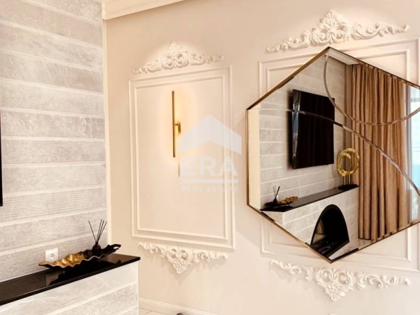 Тристаен апартамент в Благоевград, Широк център - 204 кв.м за 998 €/кв.м - Снимка #1