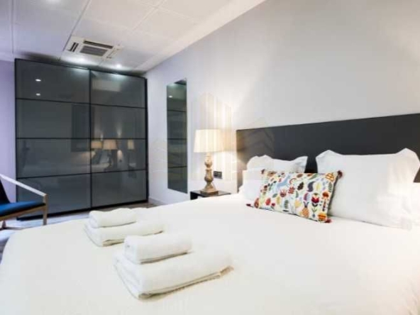 Дава се под наем Тристаен апартамент в Пловдив, Център - 73 кв.м за 193.8 € - Снимка #1