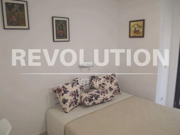 Дава се под наем Едностаен апартамент в Варна, Център - 40 кв.м за 550 € - Снимка #1