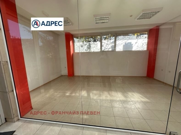 Офис в Плевен, Идеален център - 30 кв.м за 1600 €/кв.м - Снимка #1
