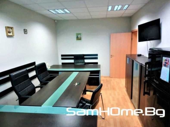 Офис в Варна, Спортна зала - 87 кв.м за 2989 €/кв.м - Снимка #1