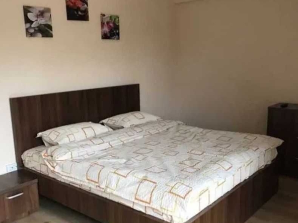 Дава се под наем Тристаен апартамент в Пловдив, Остромила - 75 кв.м за 239.7 € - Снимка #1