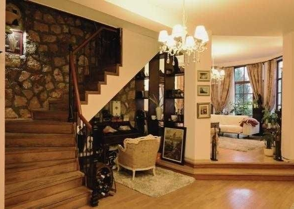Дава се под наем Мезонет в Бургас, Лазур - 80 кв.м за 204 € - Снимка #1