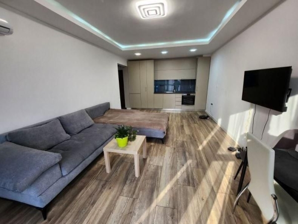 Дава се под наем Двустаен апартамент в Варна, Бриз - 68 кв.м за 650 € - Снимка #1