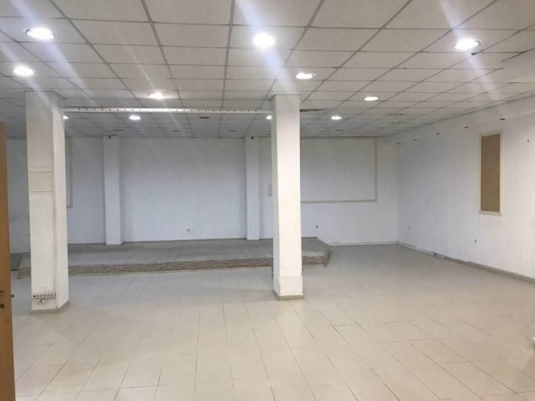 Дава се под наем Магазин в Бургас, Братя Миладинови - 170 кв.м за 510 € - Снимка #1