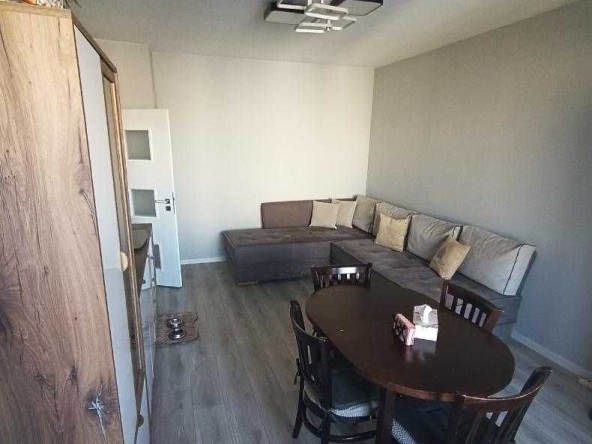 Двустаен апартамент в Пловдив, Изгрев - 48 кв.м за 1167 €/кв.м - Снимка #1