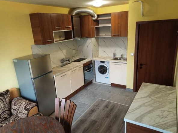 Дава се под наем Двустаен апартамент в Варна, Левски - 64 кв.м за 424 € - Снимка #1