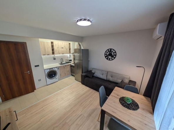 Дава се под наем Двустаен апартамент в Варна, Цветен квартал - 50 кв.м за 600 € - Снимка #1