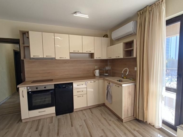 Дава се под наем Двустаен апартамент в Пловдив, Кършияка - 55 кв.м за 400 € - Снимка #1