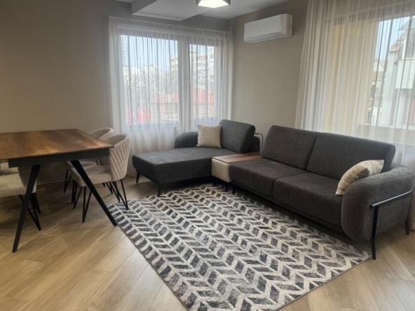 Дава се под наем Двустаен апартамент в Пловдив, Център - 65 кв.м за 600 € - Снимка #1