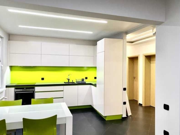 Дава се под наем Едностаен апартамент в София, Гео Милев - 60 кв.м за 273.87 € - Снимка #1