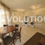 Дава се под наем Тристаен апартамент в Варна, Център - 73 кв.м за 598.23 € - Снимка #1