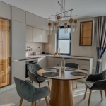 Дава се под наем Тристаен апартамент в Пловдив, Остромила - 96 кв.м за 867 € - Снимка #1