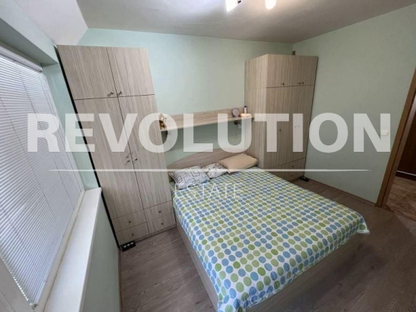 Дава се под наем Двустаен апартамент в Варна, Цветен квартал - 65 кв.м за 450 € - Снимка #1