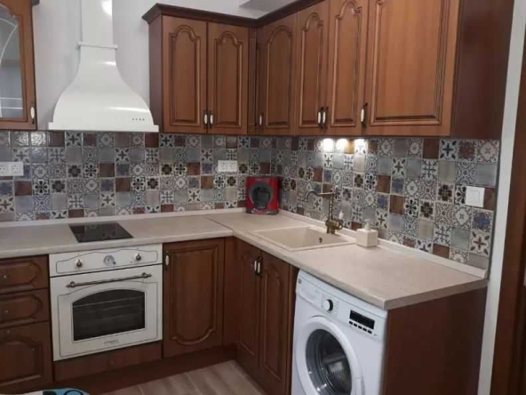 Двустаен апартамент в София, Лозенец - 69 кв.м за 2102 €/кв.м - Снимка #1