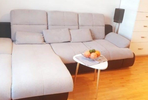 Дава се под наем Двустаен апартамент в София, Света Троица - 76 кв.м за 382.5 € - Снимка #1