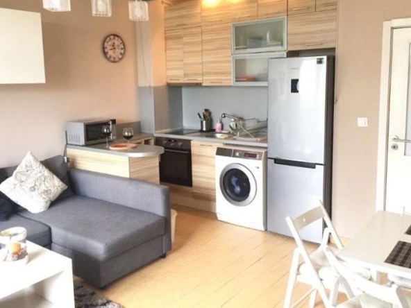 Дава се под наем Двустаен апартамент в София, Център - 76 кв.м за 408 € - Снимка #1