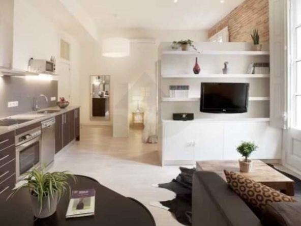 Дава се под наем Тристаен апартамент в Пловдив, Гагарин - 80 кв.м за 398.82 € - Снимка #1