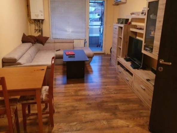 Дава се под наем Двустаен апартамент в София, Обеля - 76 кв.м за 331.5 € - Снимка #1