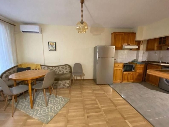 Дава се под наем Тристаен апартамент в Варна, ХЕИ - 72 кв.м за 558.45 € - Снимка #1