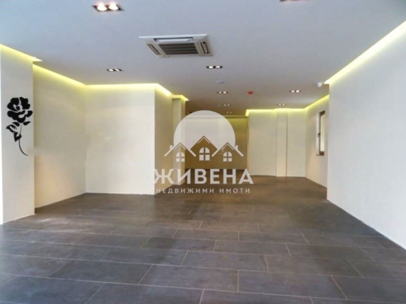 Дава се под наем Магазин в Варна, Левски - 246 кв.м за 1500 € - Снимка #1