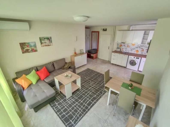 Тристаен апартамент в София, Хаджи Димитър - 93 кв.м за 2033 €/кв.м - Снимка #1