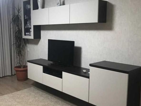 Дава се под наем Двустаен апартамент в Пловдив, Център - 46 кв.м за 158.1 € - Снимка #1