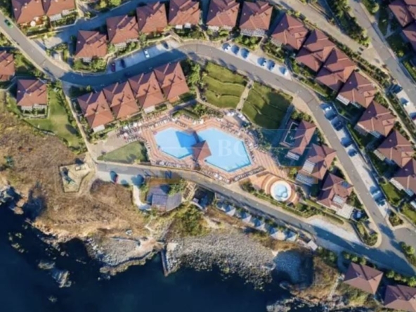 Къща в Созопол - 490 кв.м за 1933 €/кв.м - Снимка #1