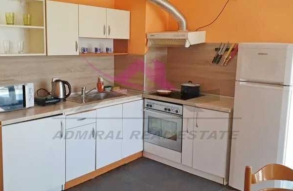 Дава се под наем Двустаен апартамент в Варна, Аспарухово - 75 кв.м за 375 € - Снимка #1