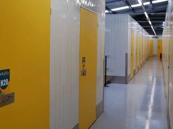 Дава се под наем Склад в Велико Търново, Център - 1 кв.м за 20.91 € - Снимка #1