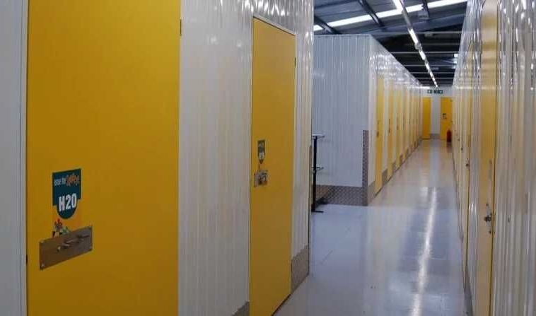 Дава се под наем Склад в Велико Търново, Център - 1 кв.м за 20.91 € - Снимка #1