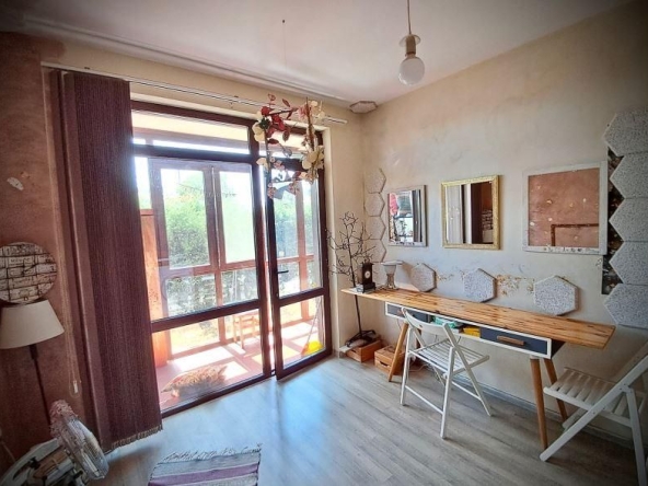 Дава се под наем Двустаен апартамент в Варна, Бриз - 38 кв.м за 435 € - Снимка #1