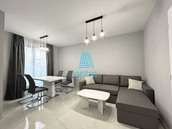 Дава се под наем Двустаен апартамент в София, Кръстова вада - 65 кв.м за 700 € - Снимка #1