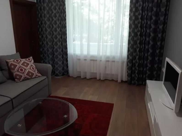 Двустаен апартамент в София, Лозенец - 69 кв.м за 2443 €/кв.м - Снимка #1