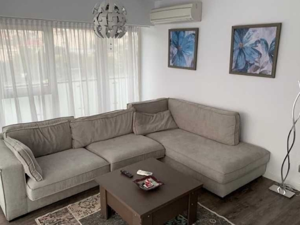 Дава се под наем Тристаен апартамент в Пловдив, Южен - 90 кв.м за 341.7 € - Снимка #1