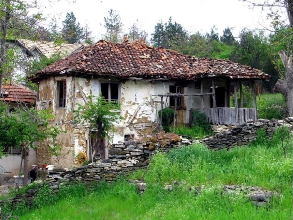 Къща в Пазарджик, Център - 107 кв.м за 10 €/кв.м - Снимка #1