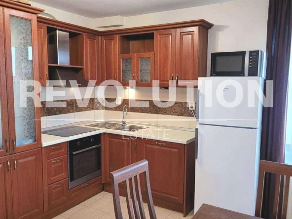 Дава се под наем Тристаен апартамент в Варна, Виница - 120 кв.м за 550 € - Снимка #1