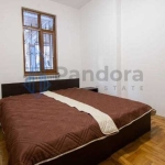 Дава се под наем Тристаен апартамент в София, Център - 100 кв.м за 568.14 € - Снимка #1