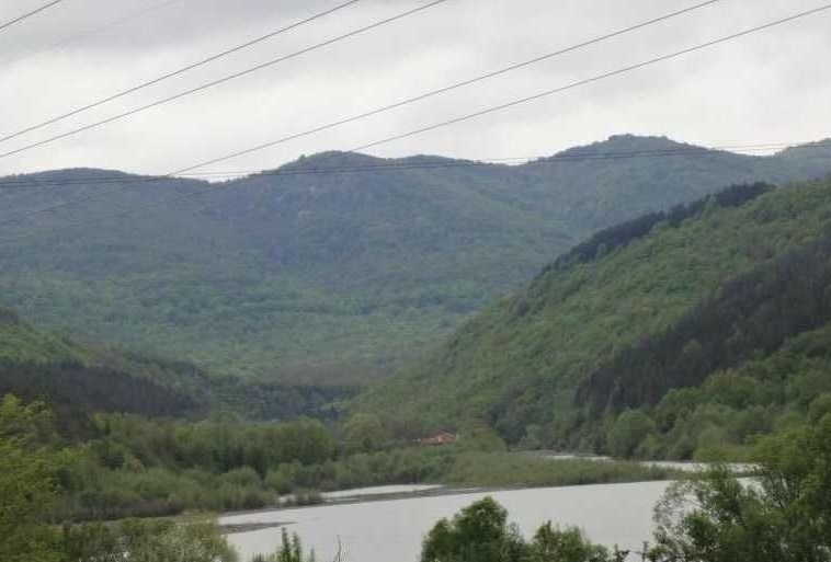 Парцел в Велико Търново, Акация - 14900 кв.м за 2 €/кв.м - Снимка #1