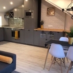 Дава се под наем Двустаен апартамент в София, Витоша - 80 кв.м за 382.5 € - Снимка #1