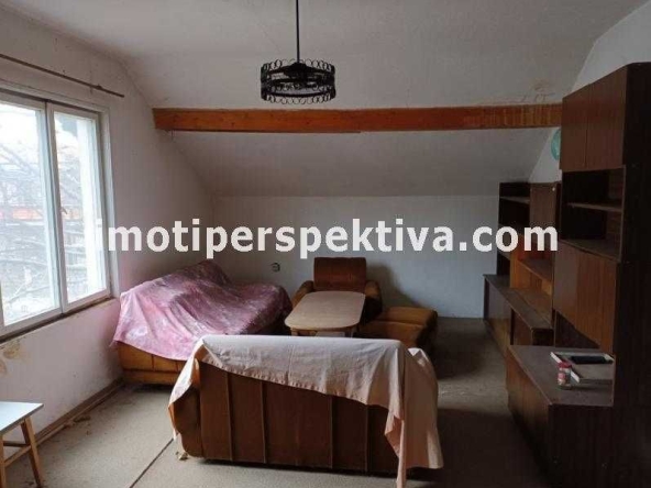 Етаж от къща в с. Белащица, Област Пловдив - 80 кв.м за 625 €/кв.м - Снимка #1