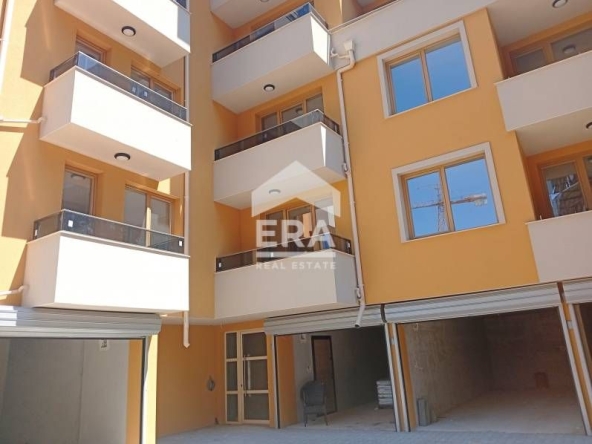 Тристаен апартамент в Поморие - 82 кв.м за 1569 €/кв.м - Снимка #1