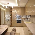 Дава се под наем Тристаен апартамент в Пловдив, Център - 85 кв.м за 920 € - Снимка #1