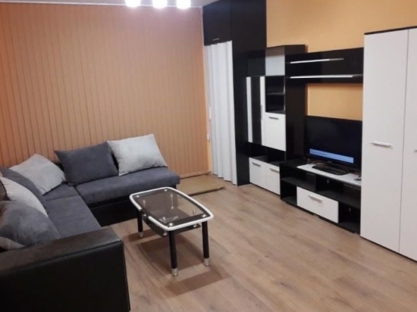 Дава се под наем Тристаен апартамент в София, Слатина - 110 кв.м за 459 € - Снимка #1