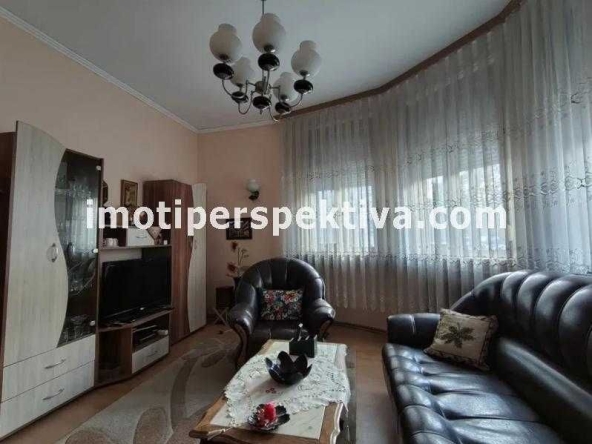 Етаж от къща в Пловдив, Център - 74 кв.м за 1280 €/кв.м - Снимка #1