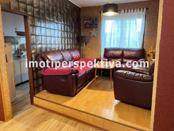 Тристаен апартамент в Пловдив, Център - 94 кв.м за 1737 €/кв.м - Снимка #1