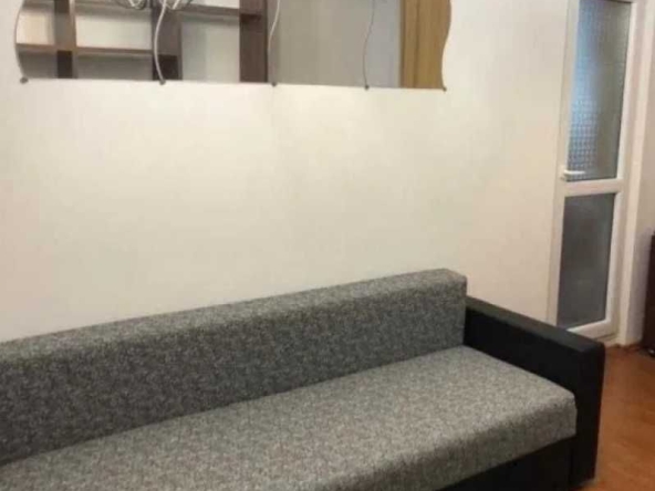 Дава се под наем Тристаен апартамент в Пловдив, Остромила - 88 кв.м за 362.1 € - Снимка #1